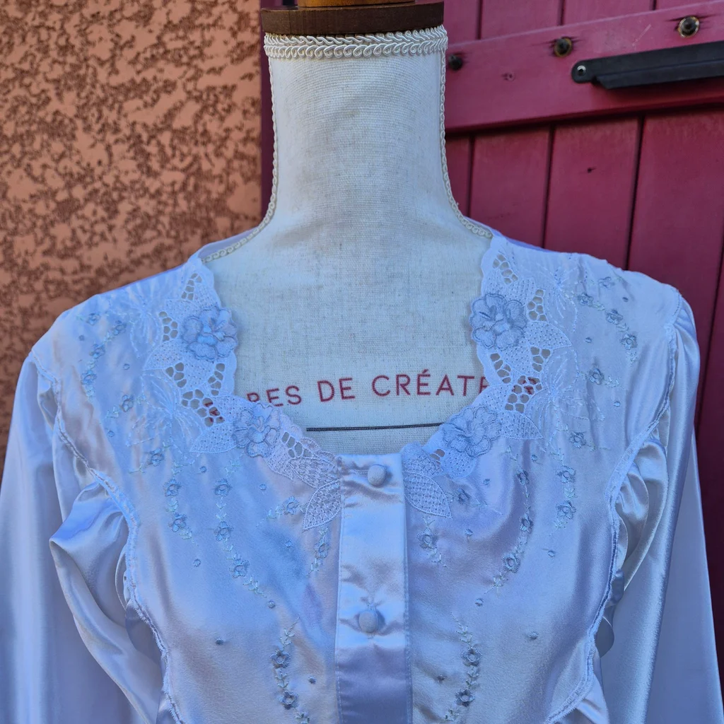 Camisola de noite longa em cetim e renda T. 40 Linclalor – photo 2